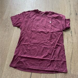 Into the Am basic tee